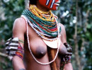 87 Young Huli Wigwoman at the Sing sing 800